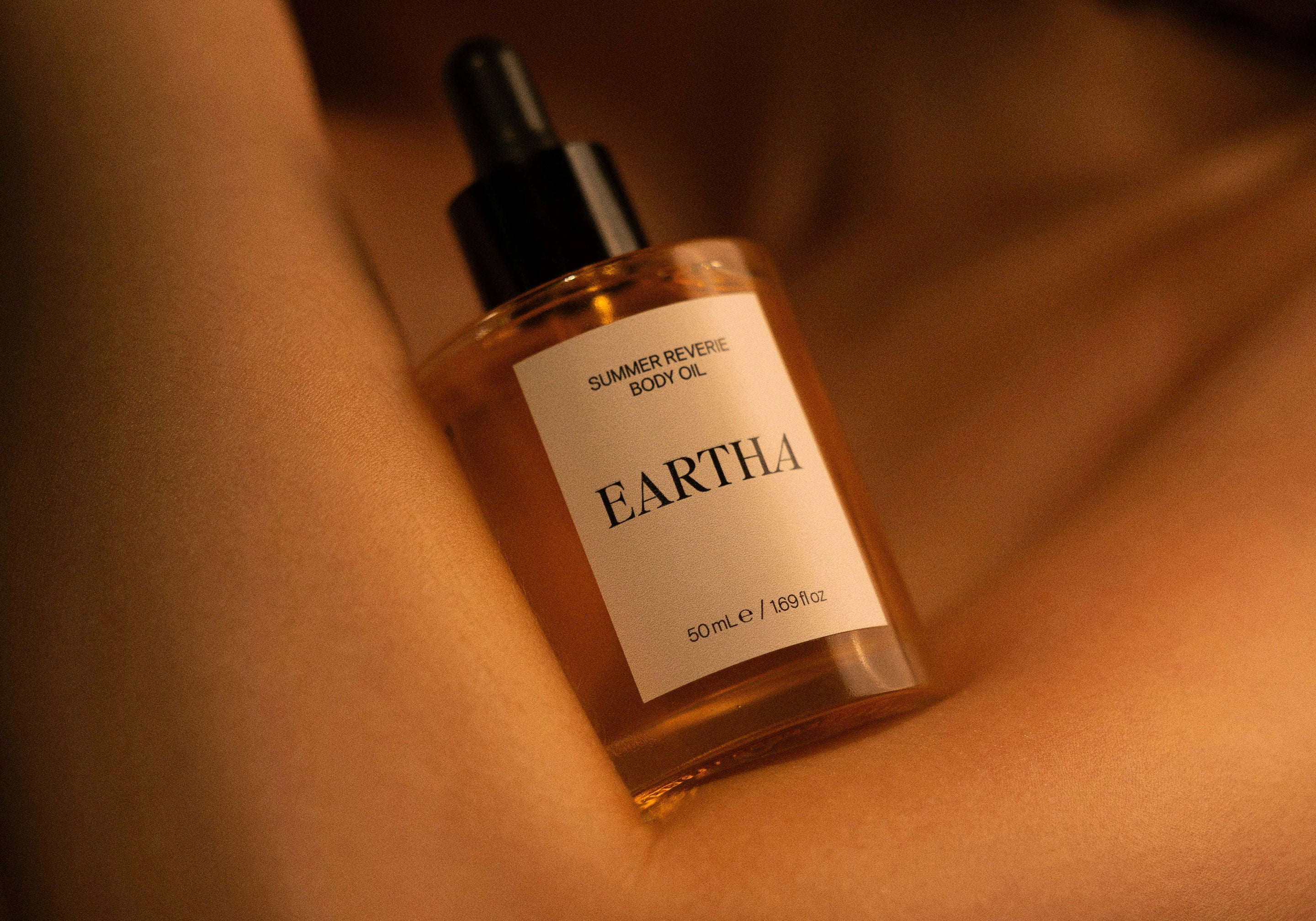 Body Oil vs Body Lotion: Which One Actually Works in Singapore's Humidity